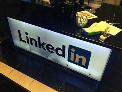 LinkedIn 1 Awrange : Your Linkedin Profile Management Agency